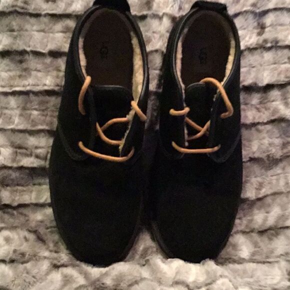 MENS UGGS CHUKKA BOOTS - Picture 1 of 5